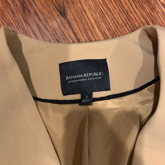 Banana Republic International Exclusive Blazer size 2 - Picture 2 of 2